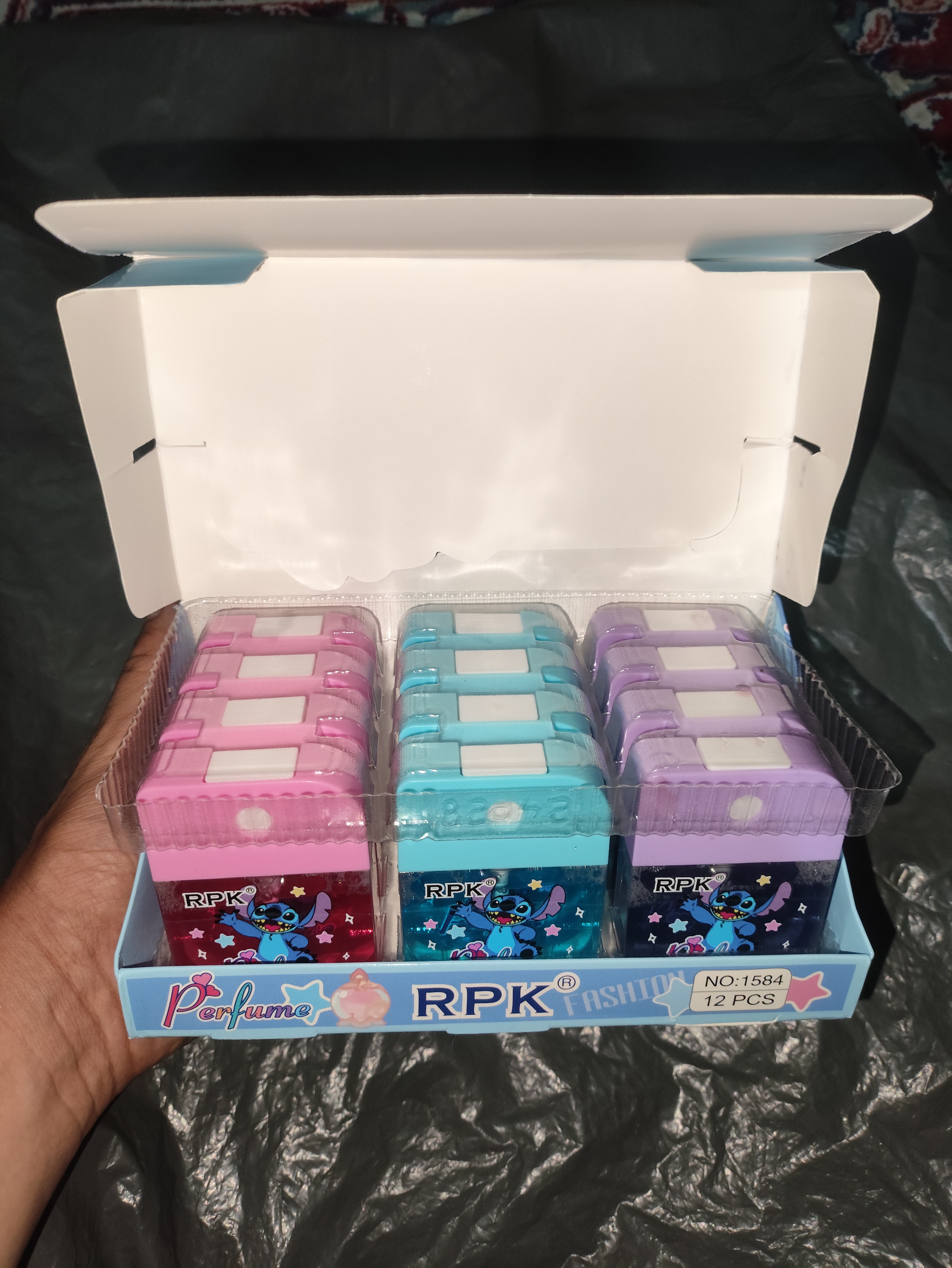 عطر استیچ